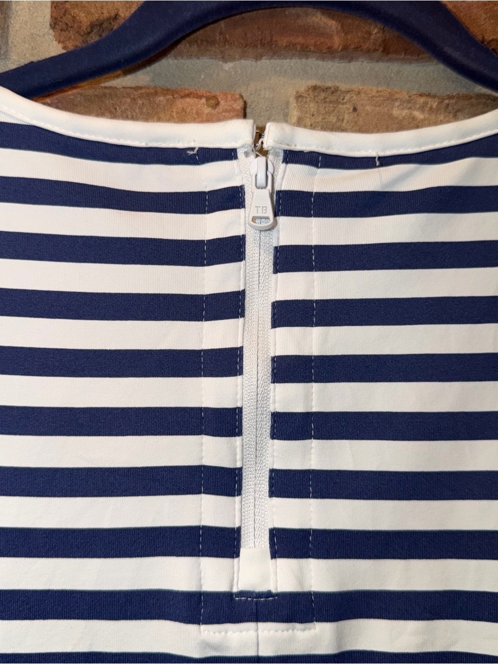 🌴 Tommy Bahama IslandZone Performance Dress – Size Small 🌴 - Picture 6 of 6